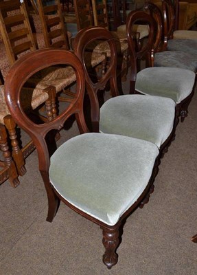 Lot 722 - Three balloon back chairs