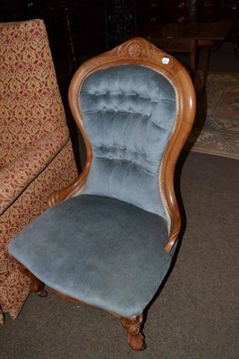 Lot 725 - A Victorian walnut framed spoon back nursing chair