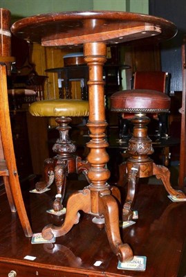 Lot 751 - 19th century mahogany dish top table