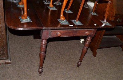 Lot 761 - Victorian mahogany Pembroke table