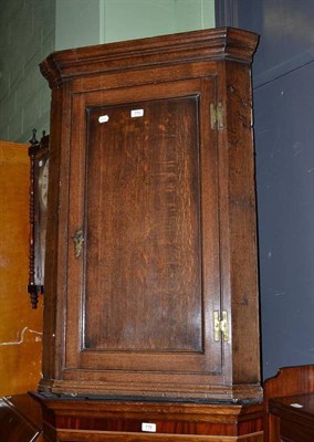 Lot 775 - Oak corner cupboard