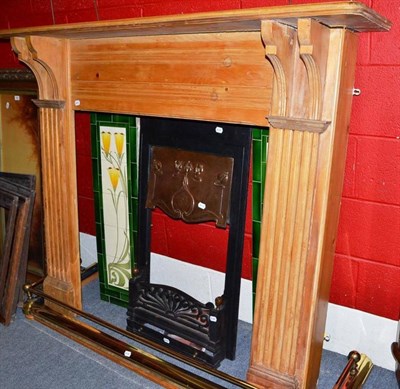 Lot 817 - Fireplace, surround and fender