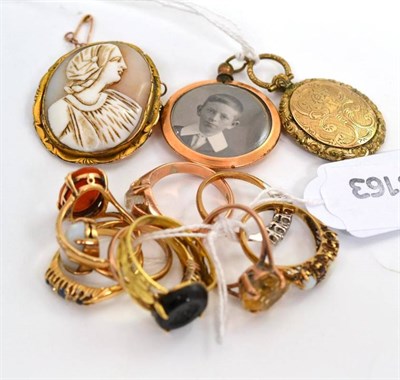 Lot 44 - Nine assorted stone set rings, two lockets and a cameo