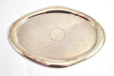 Lot 143 - An oval silver dish