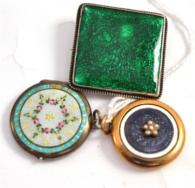 Lot 189 - A 9ct gold enamelled locket, an enamelled pendent and a brooch (all a.f.)