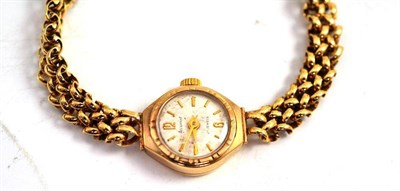 Lot 194 - A lady's 9ct gold Accurist wristwatch