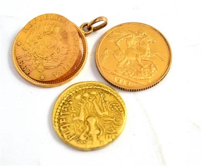 Lot 209 - Sovereign dated 1913 .900 gold forgery 7.94 grams, an Indian Temple token .830 gold 7.29 grams...