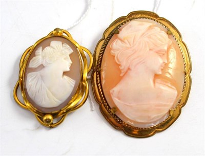 Lot 215 - Two cameo brooches