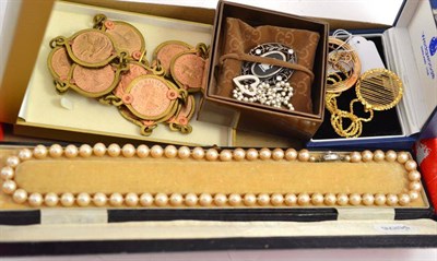 Lot 360 - Wedgwood brooch, penny mounted belt, simulated pearl necklace, gilt 925 pendant necklace, Gucci...