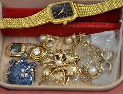 Lot 370 - Assorted brooches and necklaces and a Citron watch