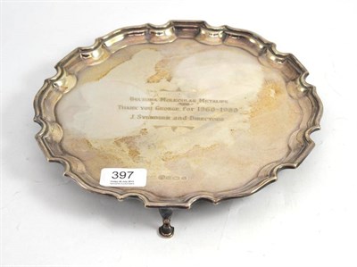 Lot 397 - A modern silver salver with presentation inscription