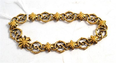 Lot 9 - A 9ct gold fancy link bracelet