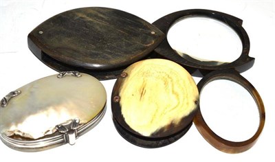 Lot 28 - Three magnifying glasses with horn and mother-of-pearl cases