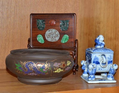 Lot 109 - Hardstone set table screen, blue and white box and cover and a brown stoneware bowl