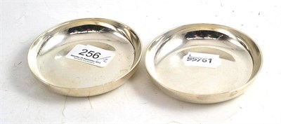 Lot 256 - Pair of Goldsmiths and Silversmiths ashtrays