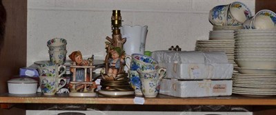 Lot 282 - A Masons ironstone Regency pattern part dinner and tea service, a Goebels figural lamp and a...