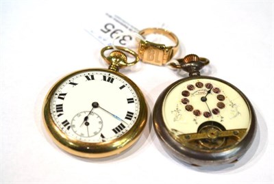 Lot 395 - A gold plated pocket watch and a gun metal Hebdomas pocket watch and a 9ct gold ring