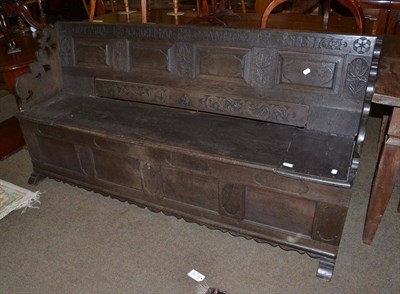 Lot 479 - 19th century oak settle