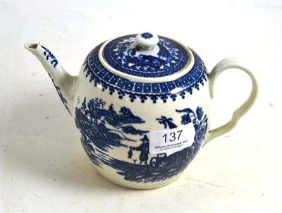 Lot 137 - A Worcester blue and white teapot