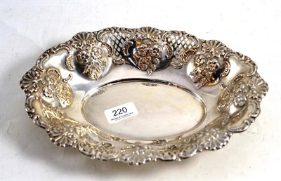 Lot 220 - A silver oval dish, London, 1898