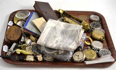 Lot 231 - A tray lot of assorted collectors items including a Georgian brass combination snuff box, a...