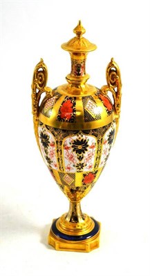 Lot 241 - Royal Crown Derby urn and cover in Imari pattern