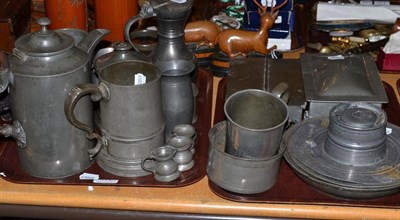 Lot 314 - A quantity of pewter (on two trays)