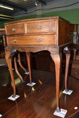 Lot 519 - Small mahogany side table