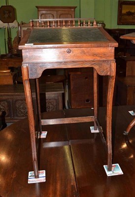 Lot 523 - Small ladies writing desk