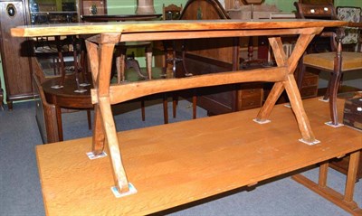 Lot 535 - Yewwood tavern table