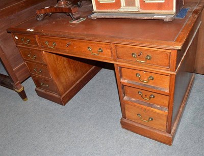 Lot 542 - Mahogany pedestal desk