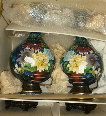 Lot 58 - Pair of modern Chinese cloisonne vases (with original box)