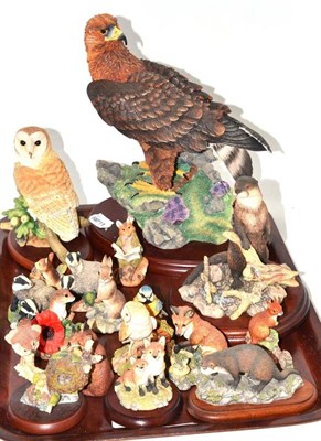 Lot 194 - A tray of Border Fine Arts models, including Golden Eagle, Scenting the Air etc, all boxed