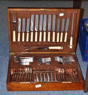 Lot 203 - Canteen of electroplate flatware