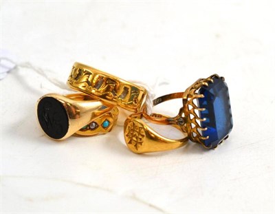 Lot 215 - 22ct gold ring foliate chased ring, 18ct gold signet ring, 15ct gold and turquoise ring, 9ct...