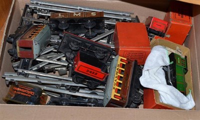 Lot 388 - A quantity of Hornby '00' gauge including locomotive, rolling stock, etc