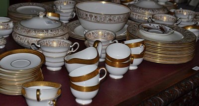 Lot 393 - A Wedgwood Gold Florentine pattern part dinner service, and a Wedgwood part tea and dinner...