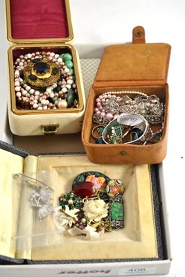 Lot 406 - A silver thimble, serviette ring and assorted costume jewellery including beads, brooches,...