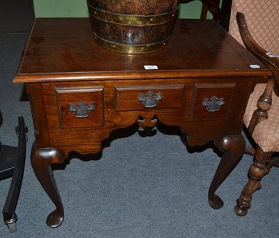 Lot 546 - Oak lowboy