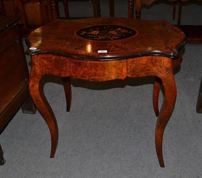 Lot 582 - A Victorian walnut and marquetry small centre table