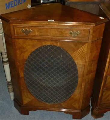 Lot 704 - Walnut cased corner speaker