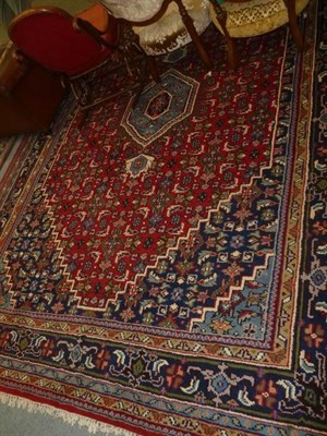 Lot 760 - Indo-Bidjar rug 2.5m x 3.5m (red)