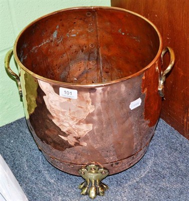 Lot 101 - A copper and brass planter