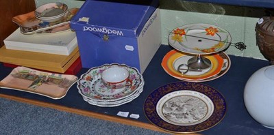 Lot 191 - A Wedgwood bowl, Coalport plate, Paragon plate, Royal Doulton ceramics, a lamp, etc