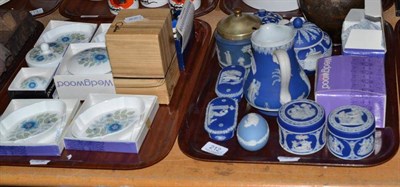 Lot 212 - Quantity of Wedgwood blue and white china, glass vase, table lighter etc