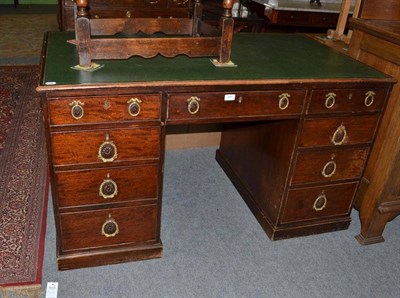 Lot 489 - Mahogany kneehole desk