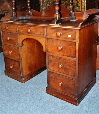 Lot 525 - Victorian mahogany dressing chest