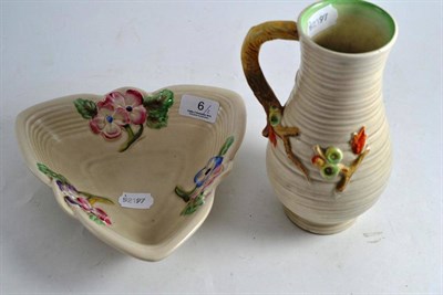 Lot 6 - A Clarice Cliff pottery jug and bowl