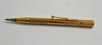 Lot 107 - 9ct gold pencil