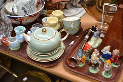 Lot 141 - Two trays of decorative ceramics including a Japanese Imari bowl, a two handled loving cup, a...